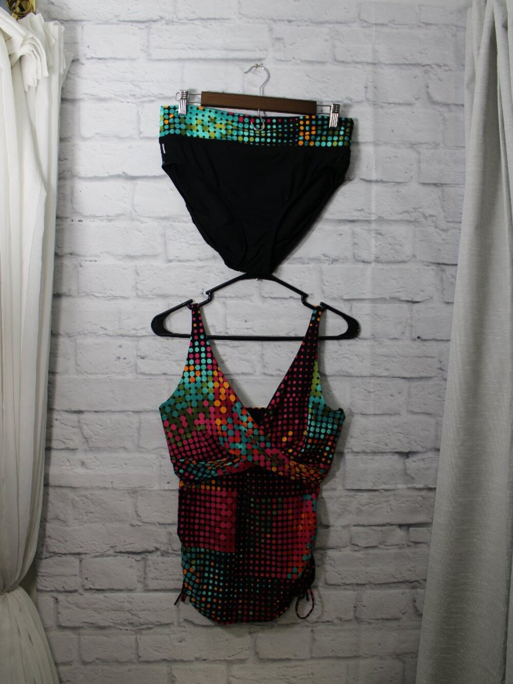 Captiva Large Multicolor Dotted Two Piece Tankini Swimsuit Summer Travel Beach
